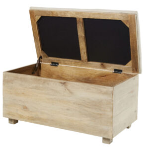 Coffre de rangement en bois clair